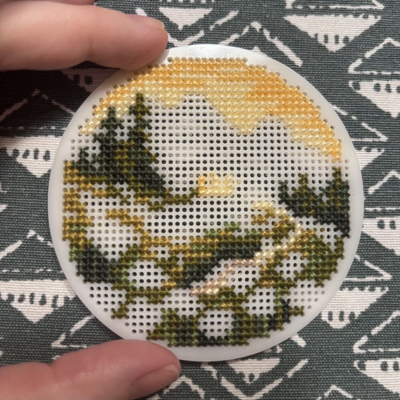 Вышито небо