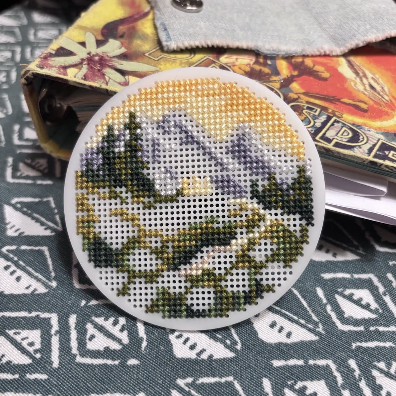 Вышиты горы